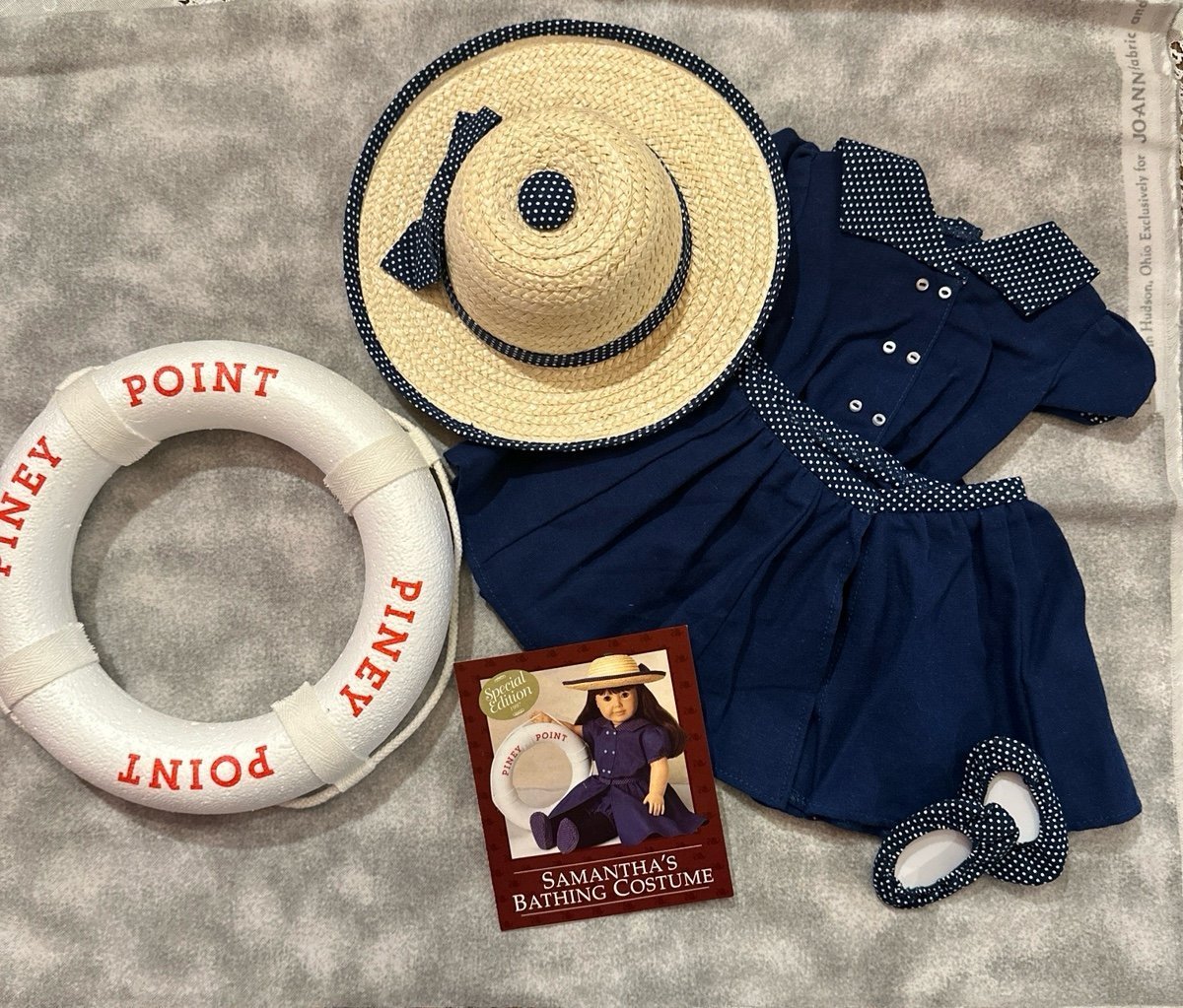 Samantha’s Bathing Costume 1st Edition Special Outfits for Outside. RARE NIB