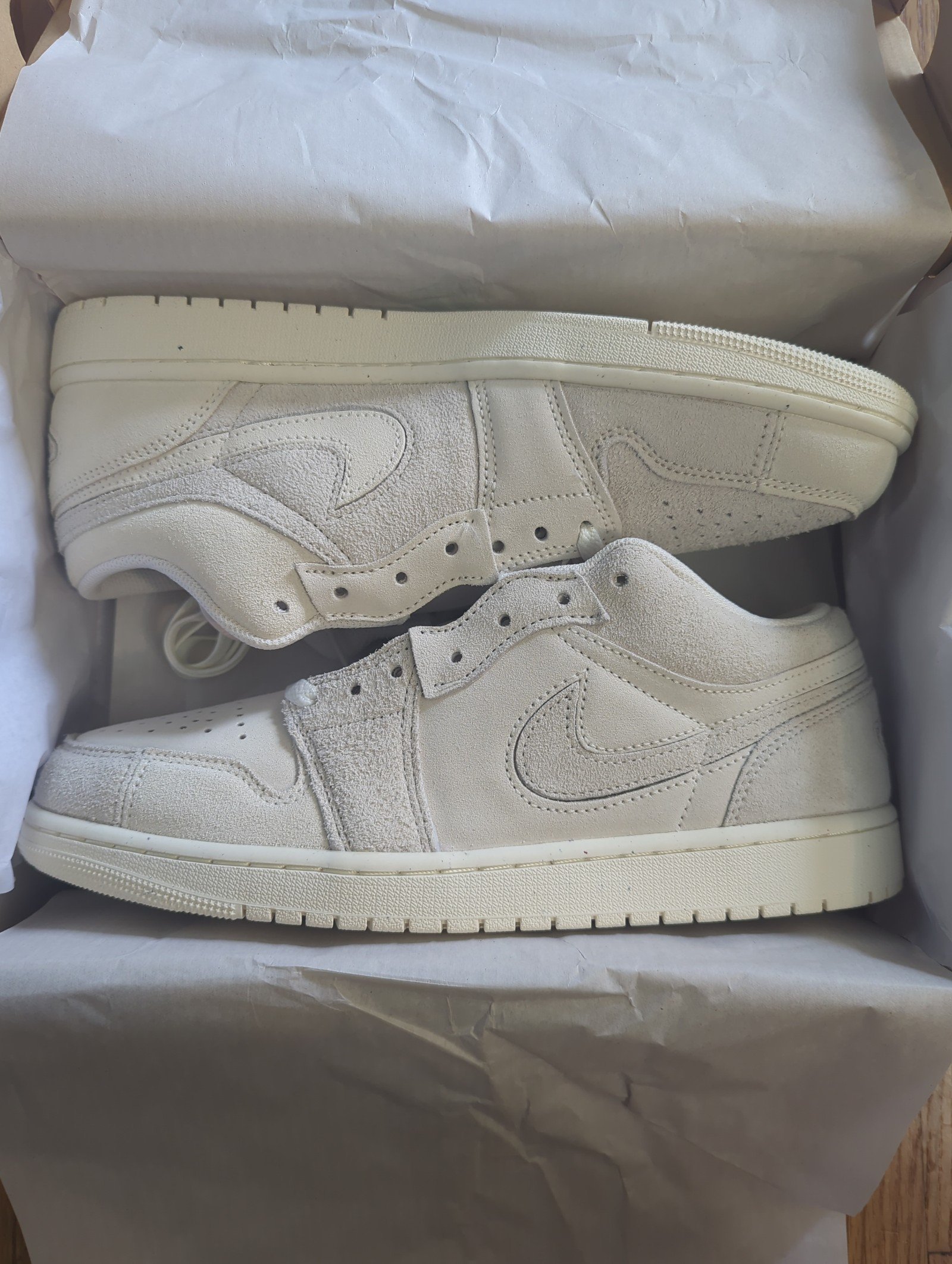 Nike Air Jordan 1 Low Special Edition - Ivory Craft - Men Size 10.5 - FQ3055-100