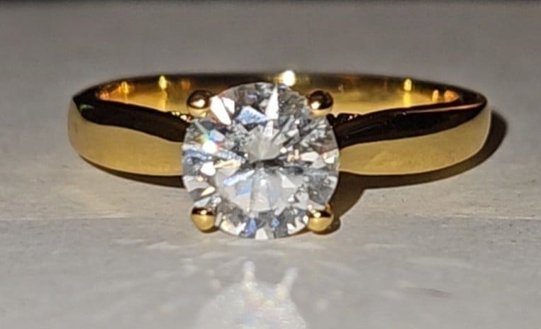CERTIFIED VVSI 1.00CT. Sparkling White Moissanite Accented Bridge Gold Ring