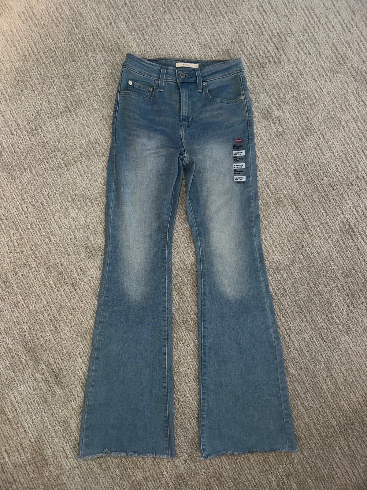 726 Levi’s flare jeans