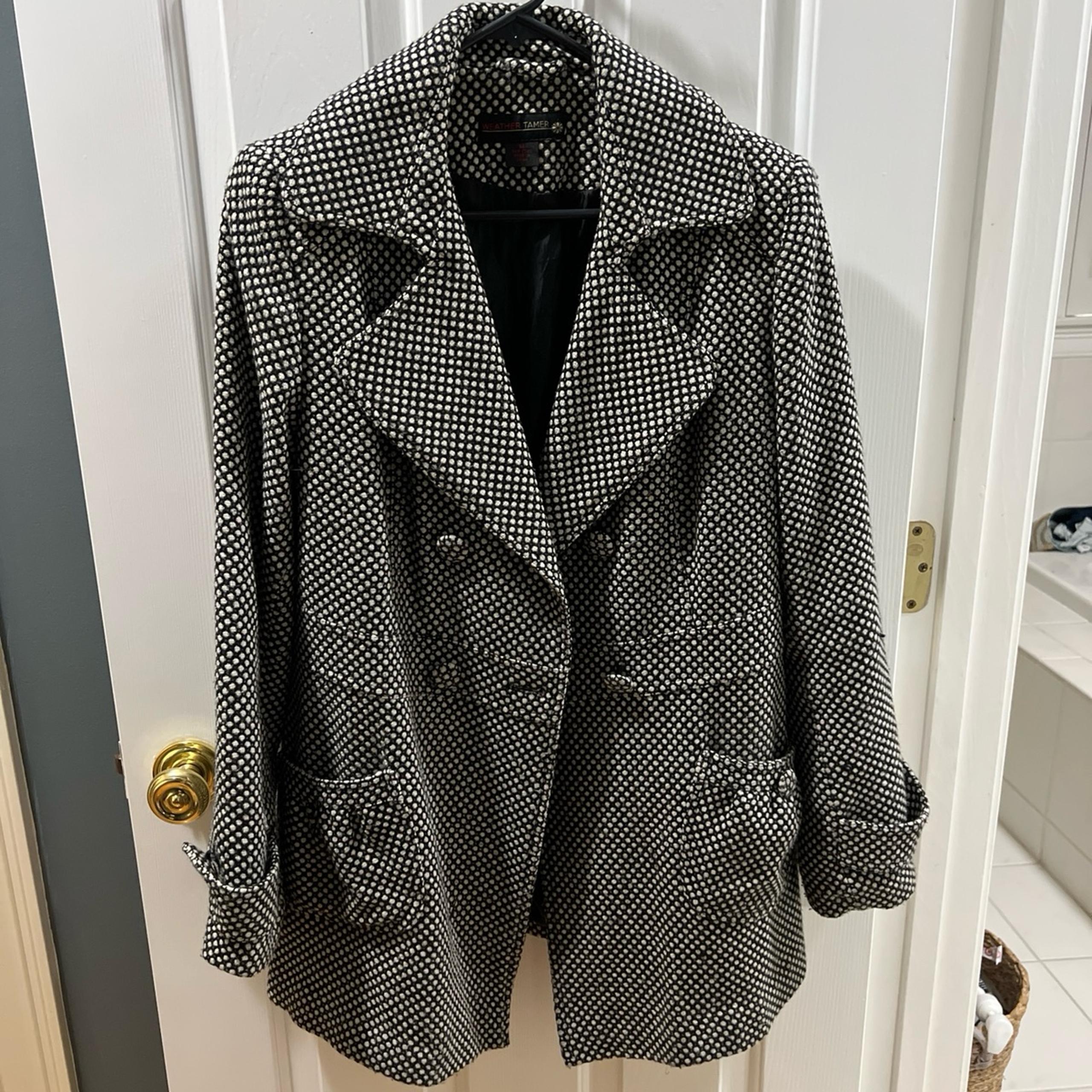 Black & white wool coat - size M