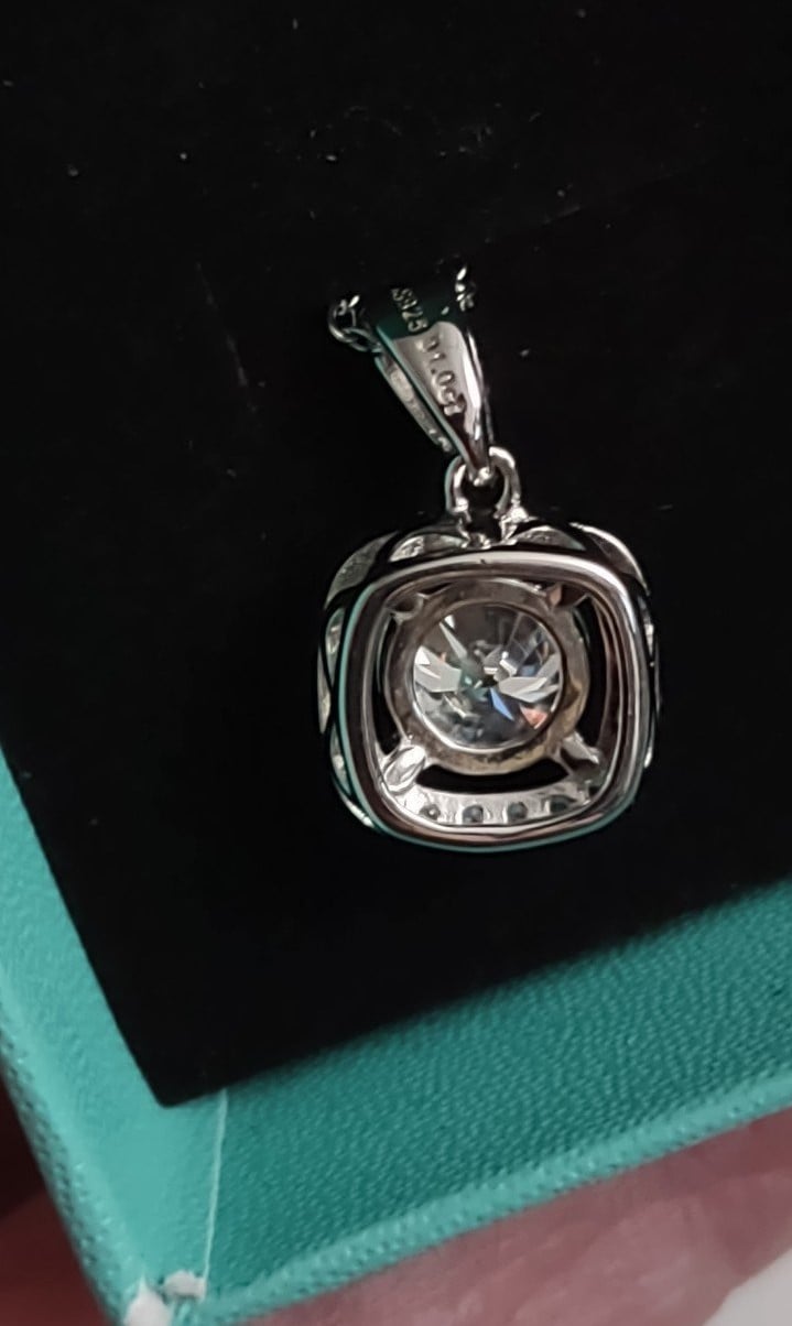 1 carat diamond pendant necklace 925 Sterling 18-in chain