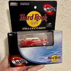 Rare Mattel Hotwheels 100% Hard Rock Cafe '50 Buick toy car 1:64 collectible