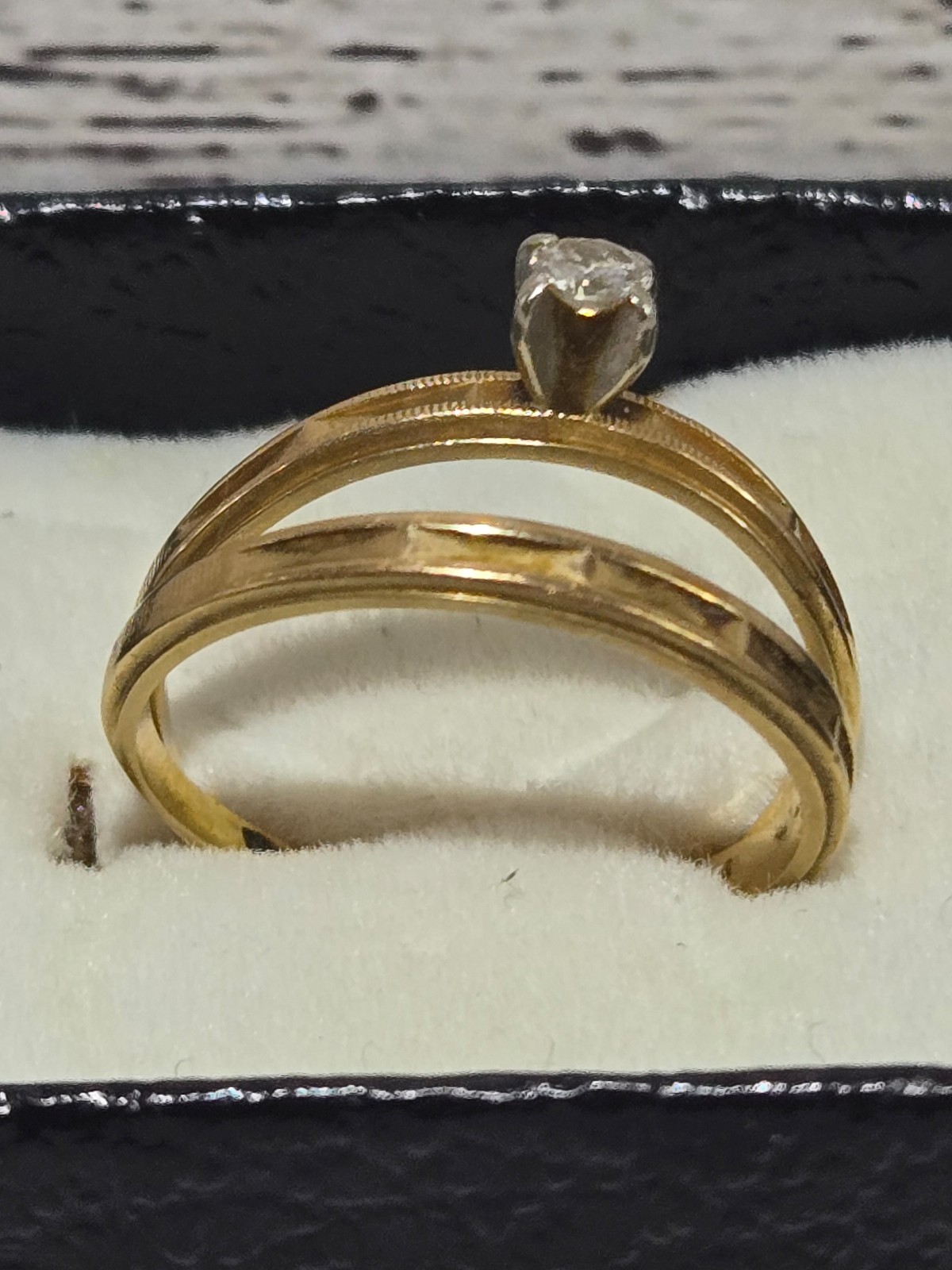 14 k gold wedding ring set 3.45 grams