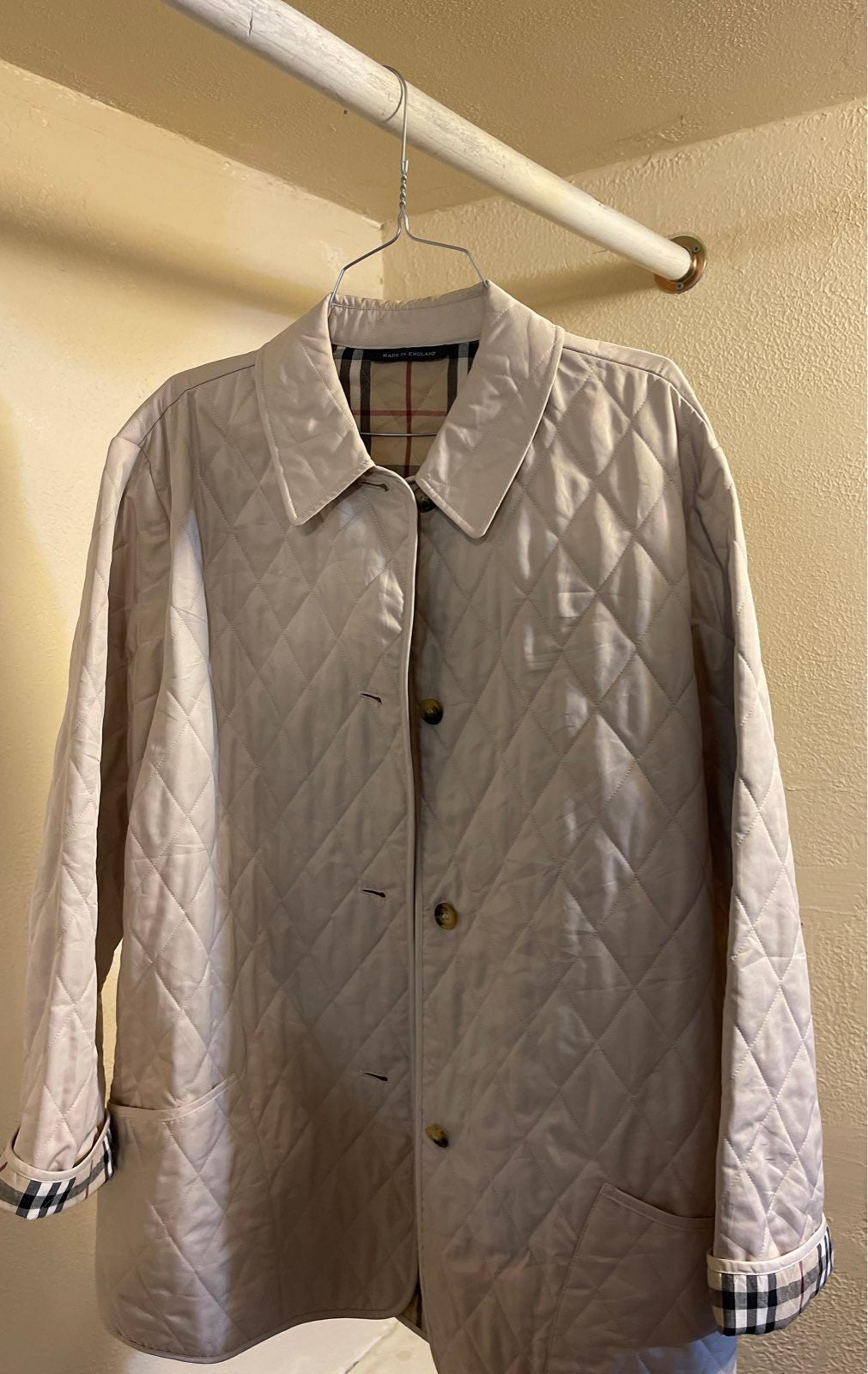 Burberry Fernleigh quilted logo jacket