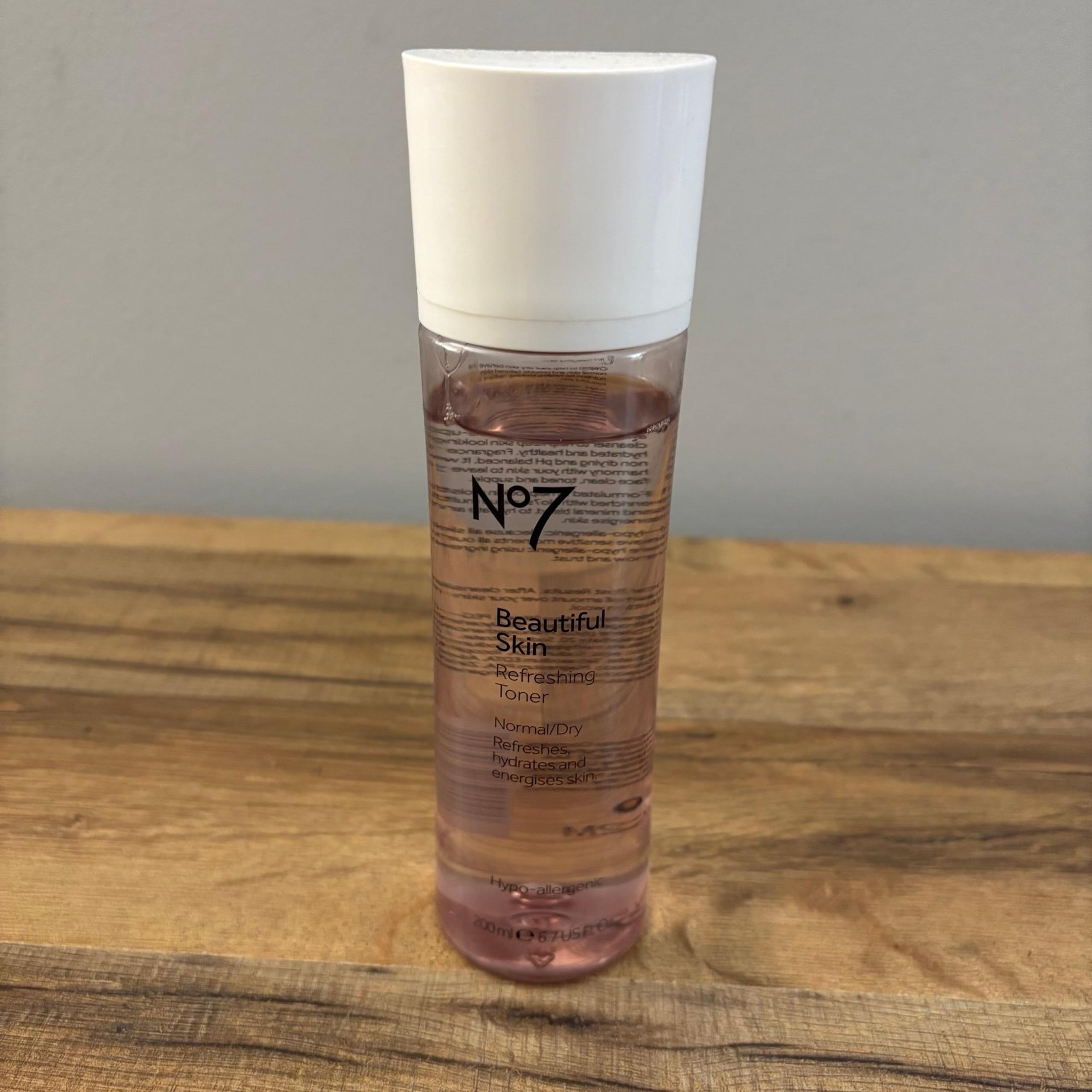 No7 Beautiful Skin Refreshing Toner Normal Dry Skin