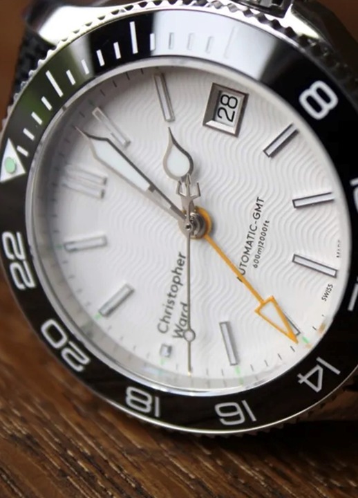 RARE | DISCONTINUED | Christopher Ward Trident C60 GMT WHITE Guilloche