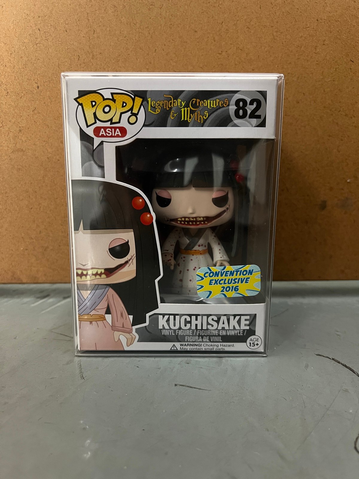 FUNKO POP 口裂け女 KUCHISAKE 激レア品 Funko Pop Asia Kuchisake Bloody # 82 With Protector