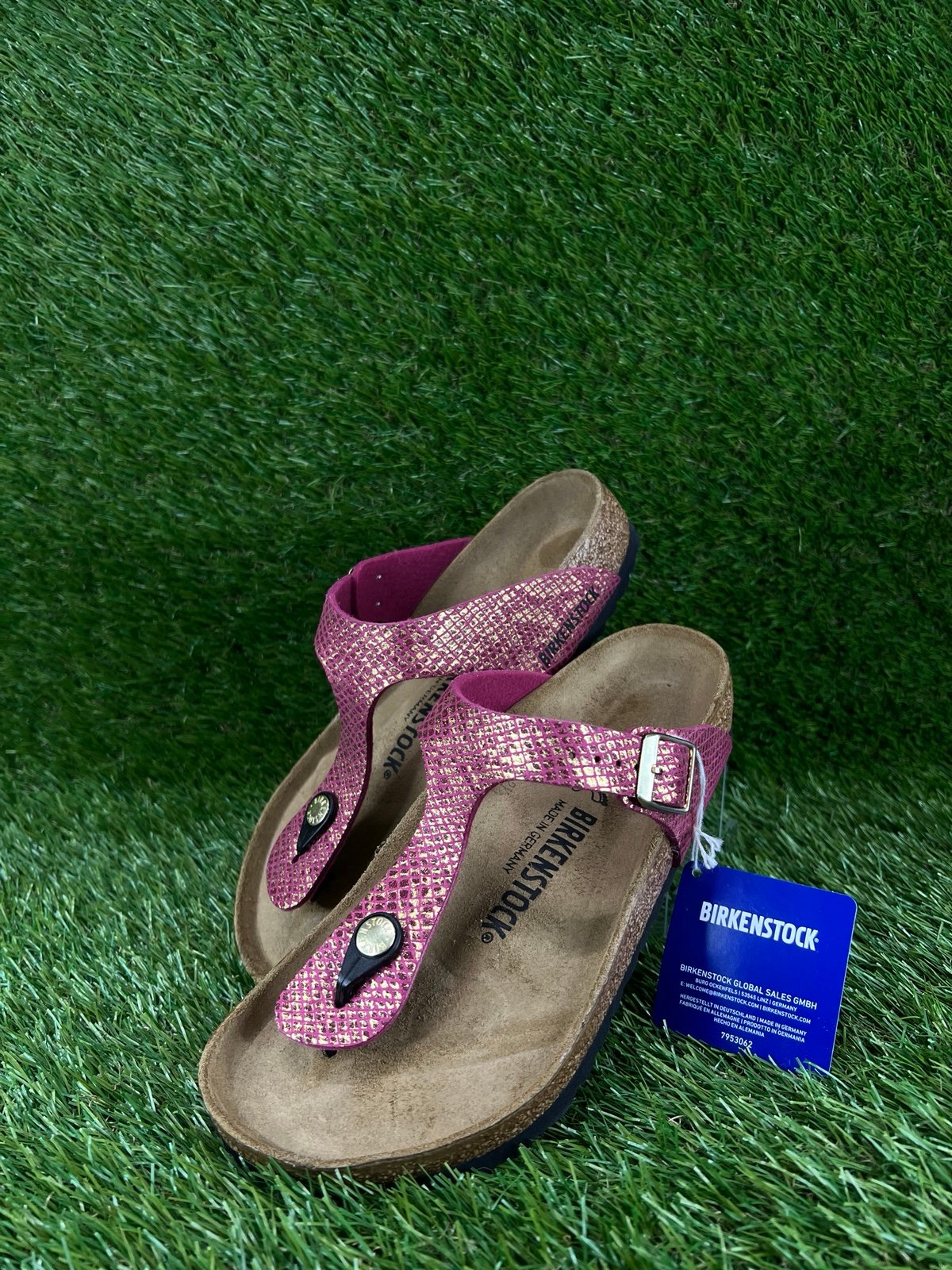 Birkenstock Gizeh Pink Python Size 9 Womens