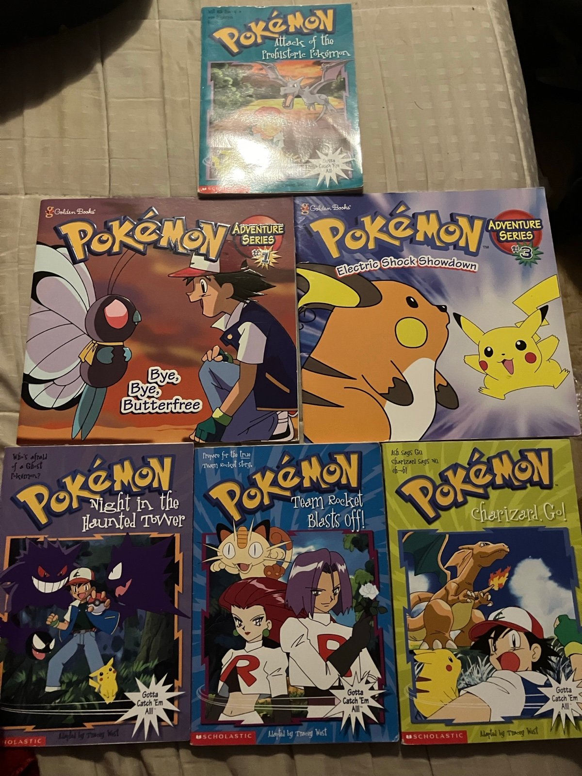 Pokemon lot of vintage books