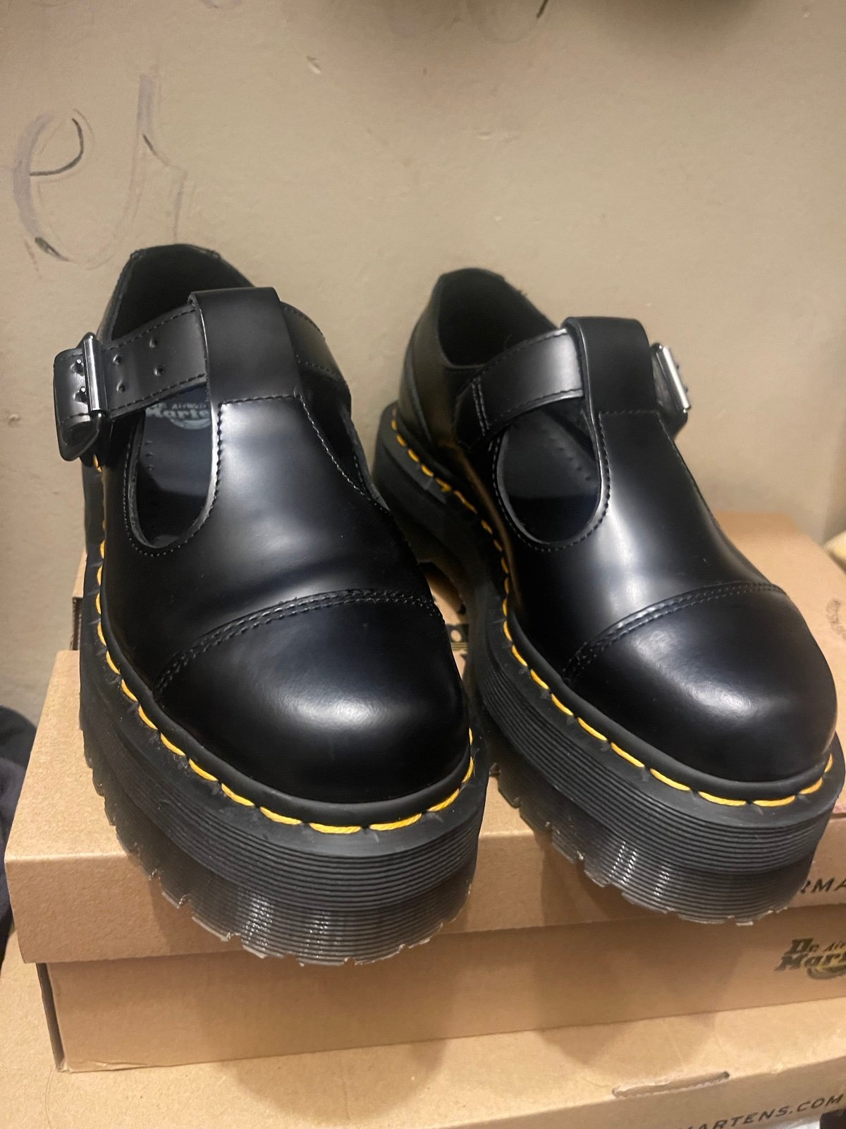 Dr. Martens Bethan