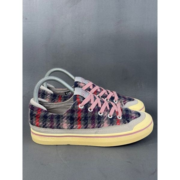 Keen Womens Elsa IV Athletic Fashion Sneaker shoes size 7 New