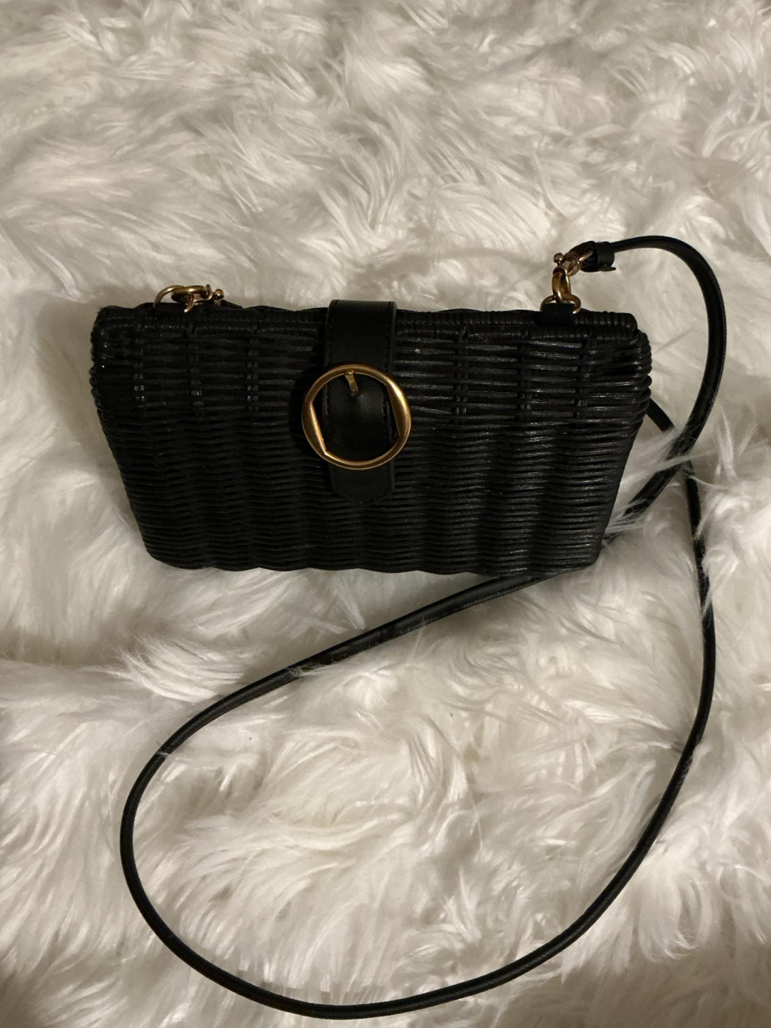 Vintage Banana Republic black wicker crossbody bag