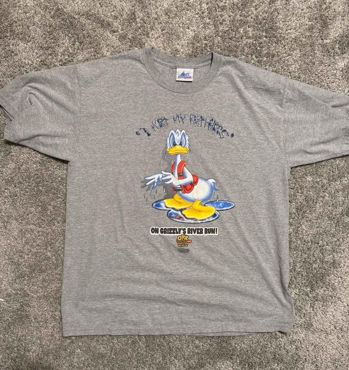 Vintage California Adventure Grizzly River Rapids Donald Duck t shirt