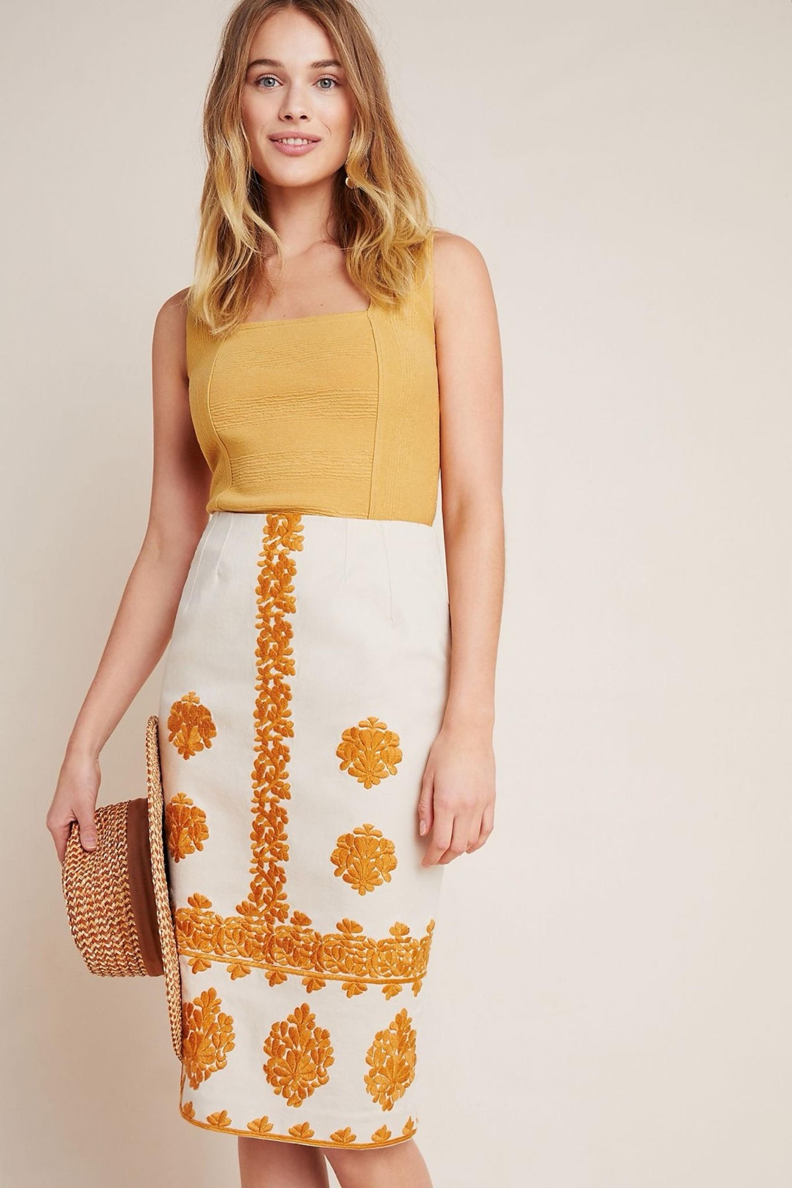 ANTHROPOLOGIE Verona Embroidered Pencil Skirt