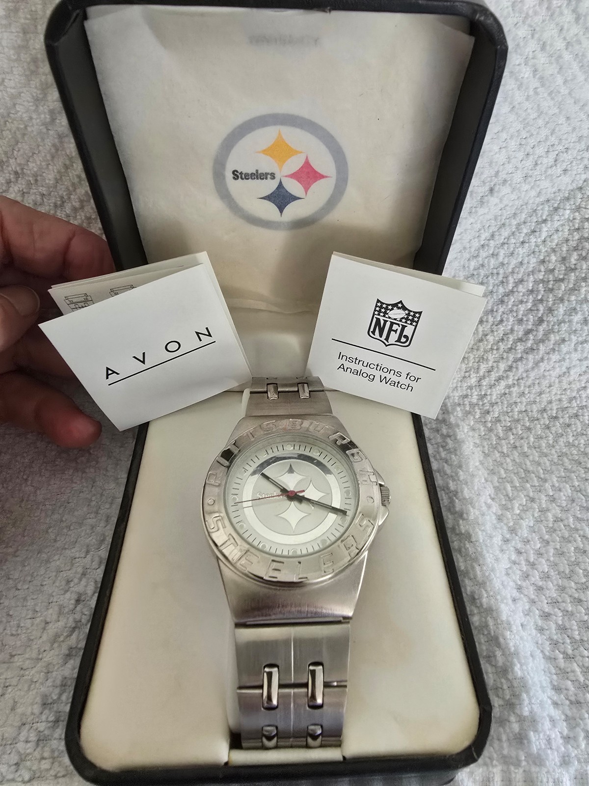 PITTSBURGH STEELERS NFL EMBOSSED LOGO ANALOG MENS WATCH