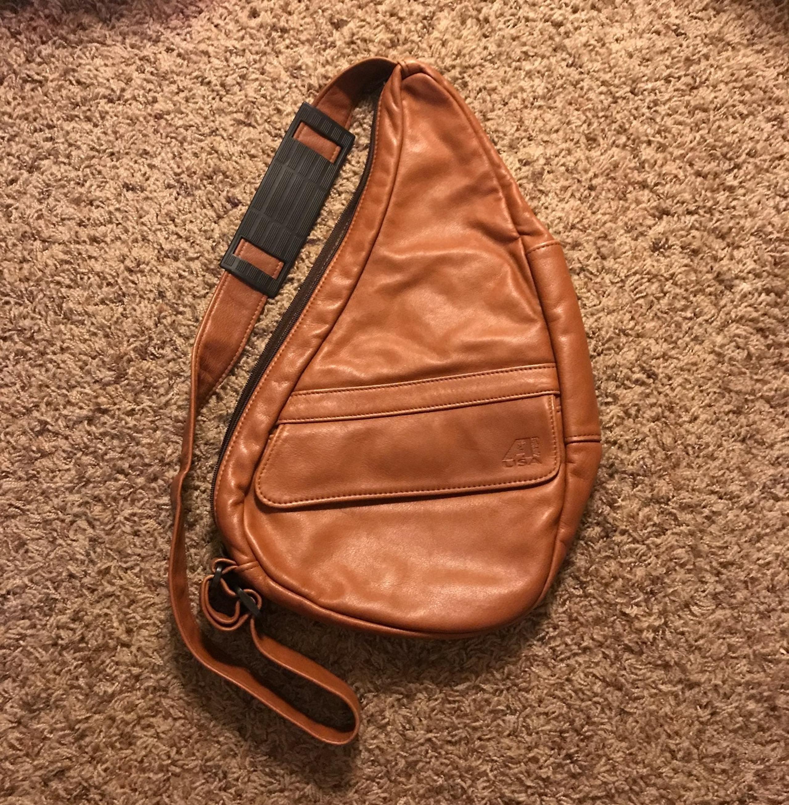 Leather Ameribag healthy back bag
