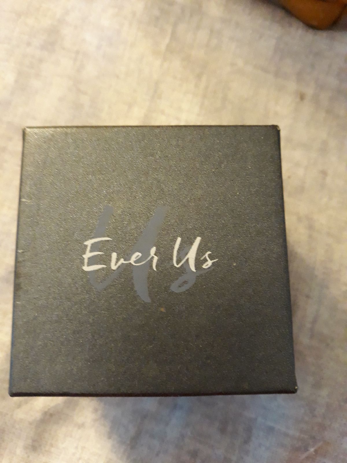Ever Us Diamond ring sz 6