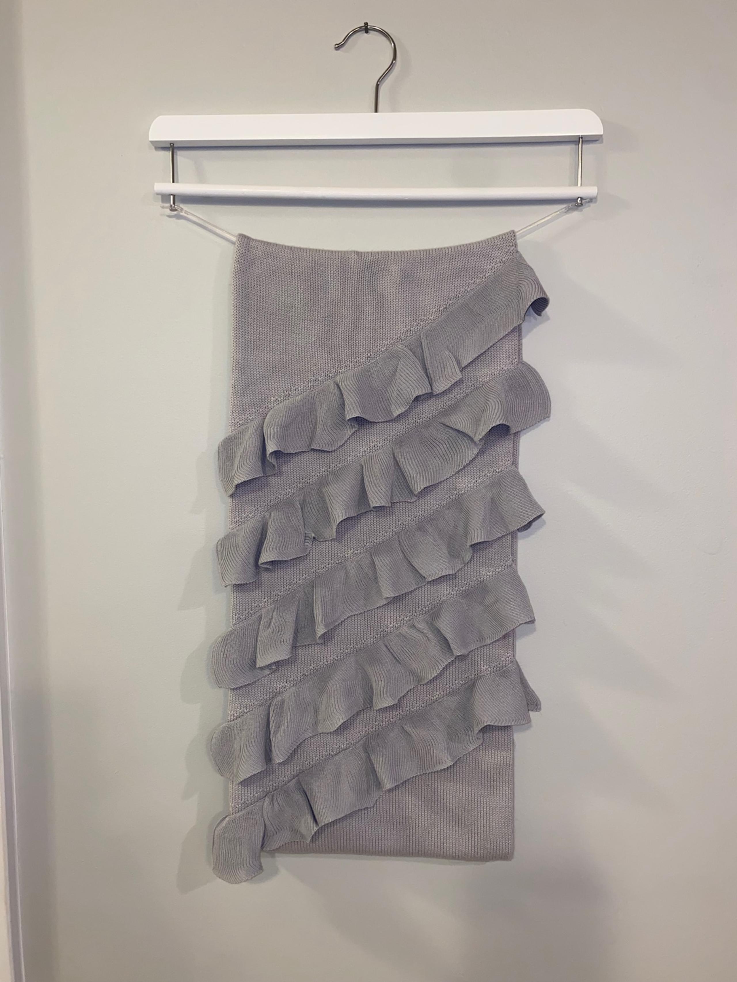 Cabi Cuddle Ruffle Gray Knit Infinity Scarf #3654