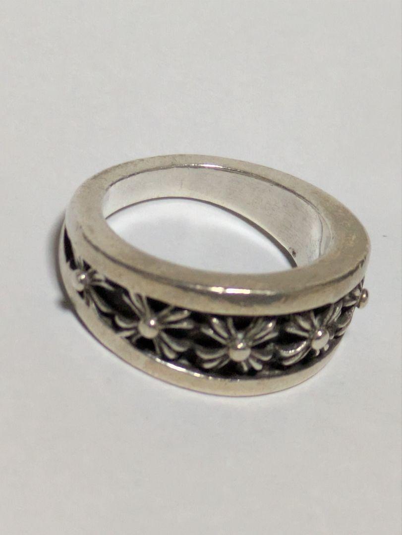 Chrome Hearts Narrow V Band Ring