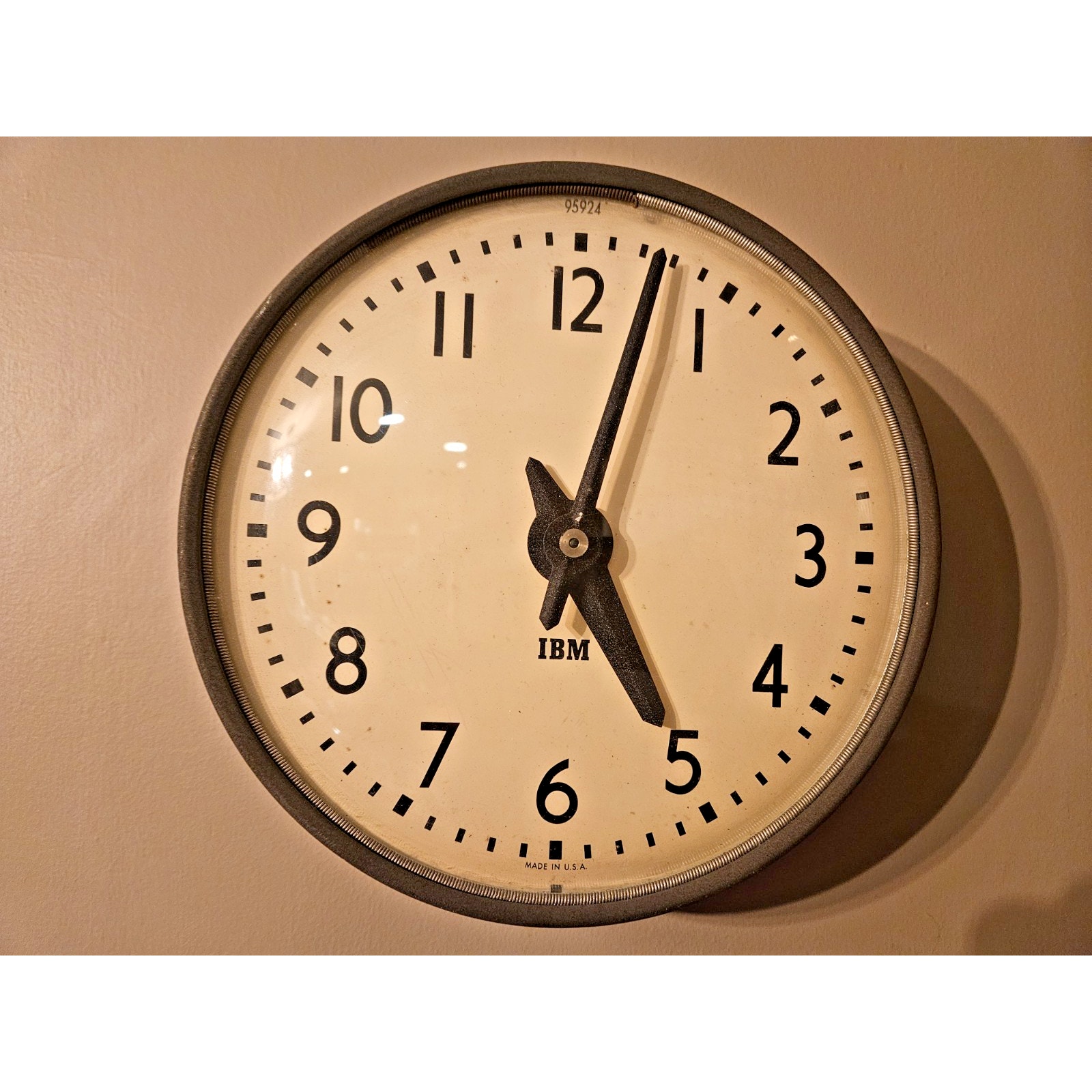 1950's VINTAGE IBM School type Slave CLOCK Model 95924