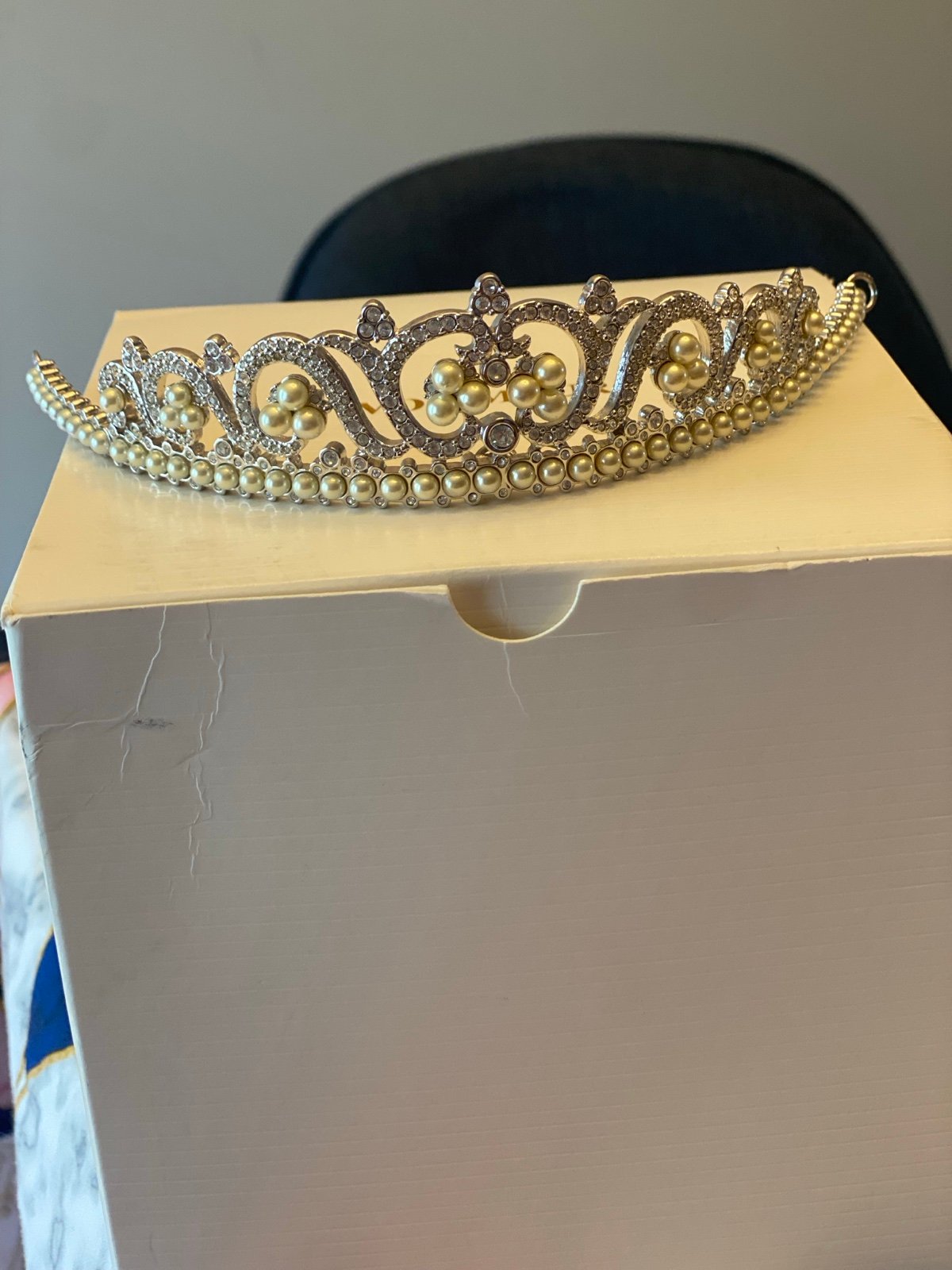 Swarovski Princess Pearls Bridal Tiara - Never Worn