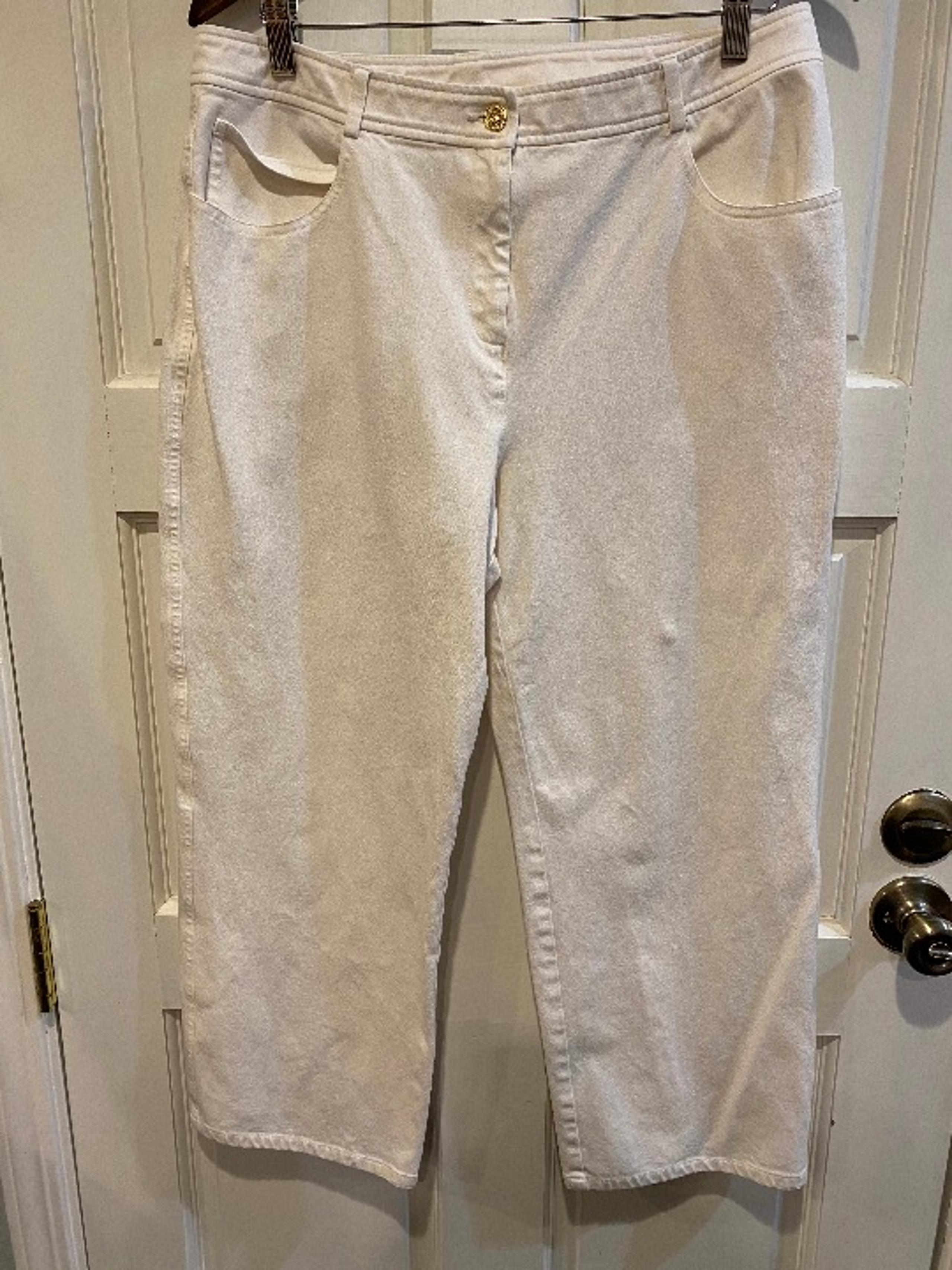 St. John White Jean Capri Cropped Pants