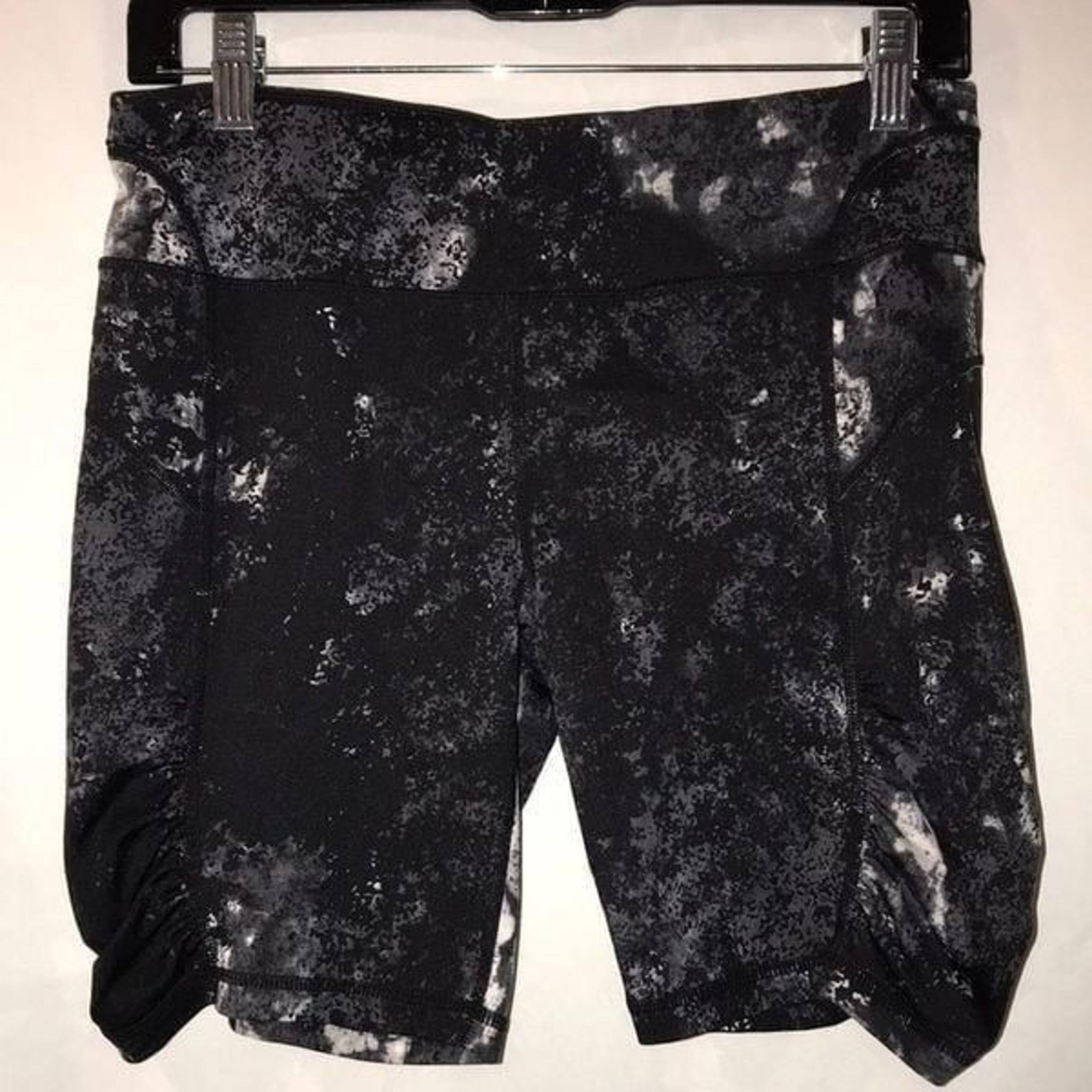 Calvin Klein Women's Black Gray Performance Quick Dry Ruched Bike Shorts Medium