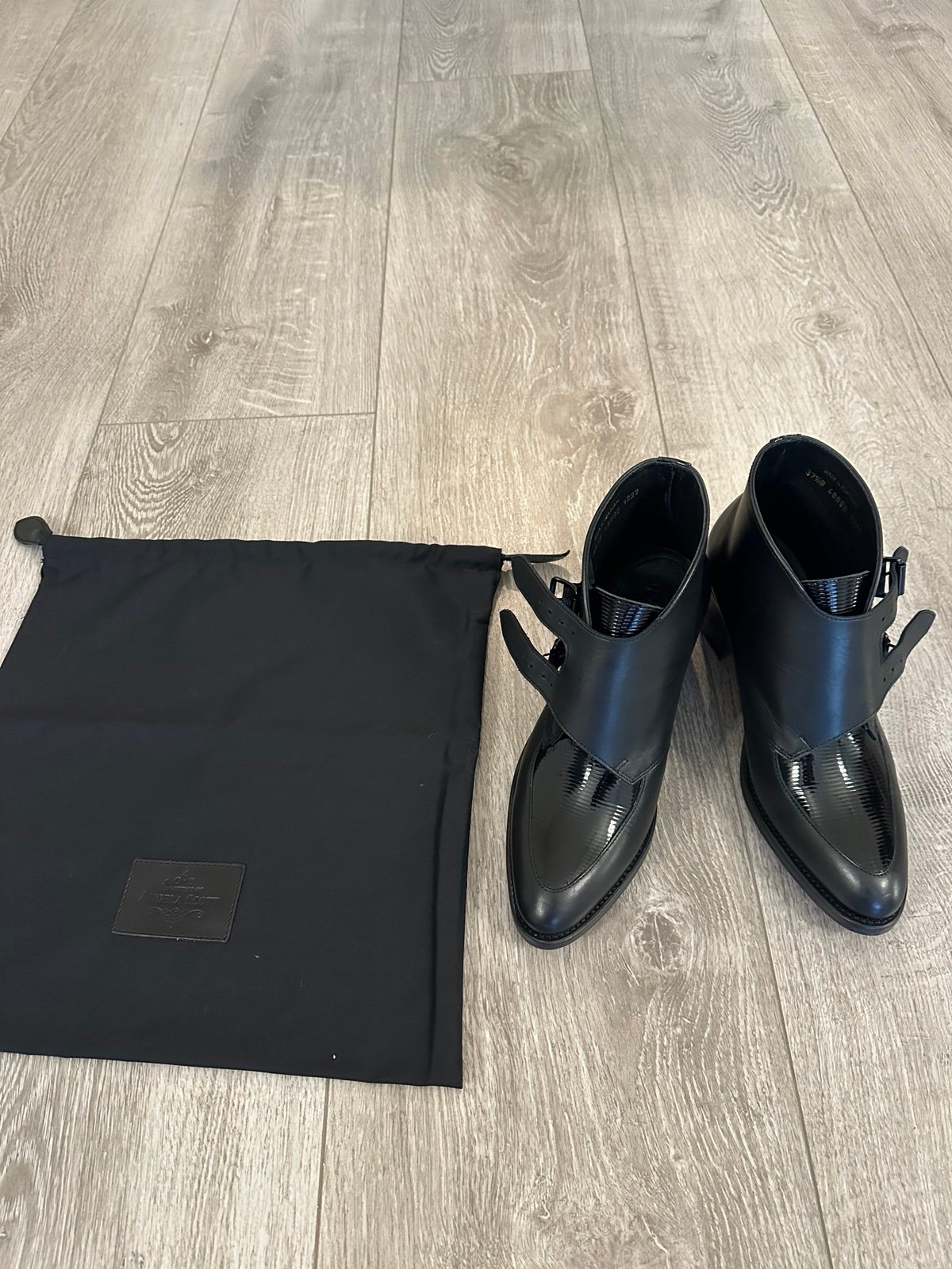 EUC The Office Of Angela Scott Miss Joan Midheel Bootie Size 37.5W - MSRP 625