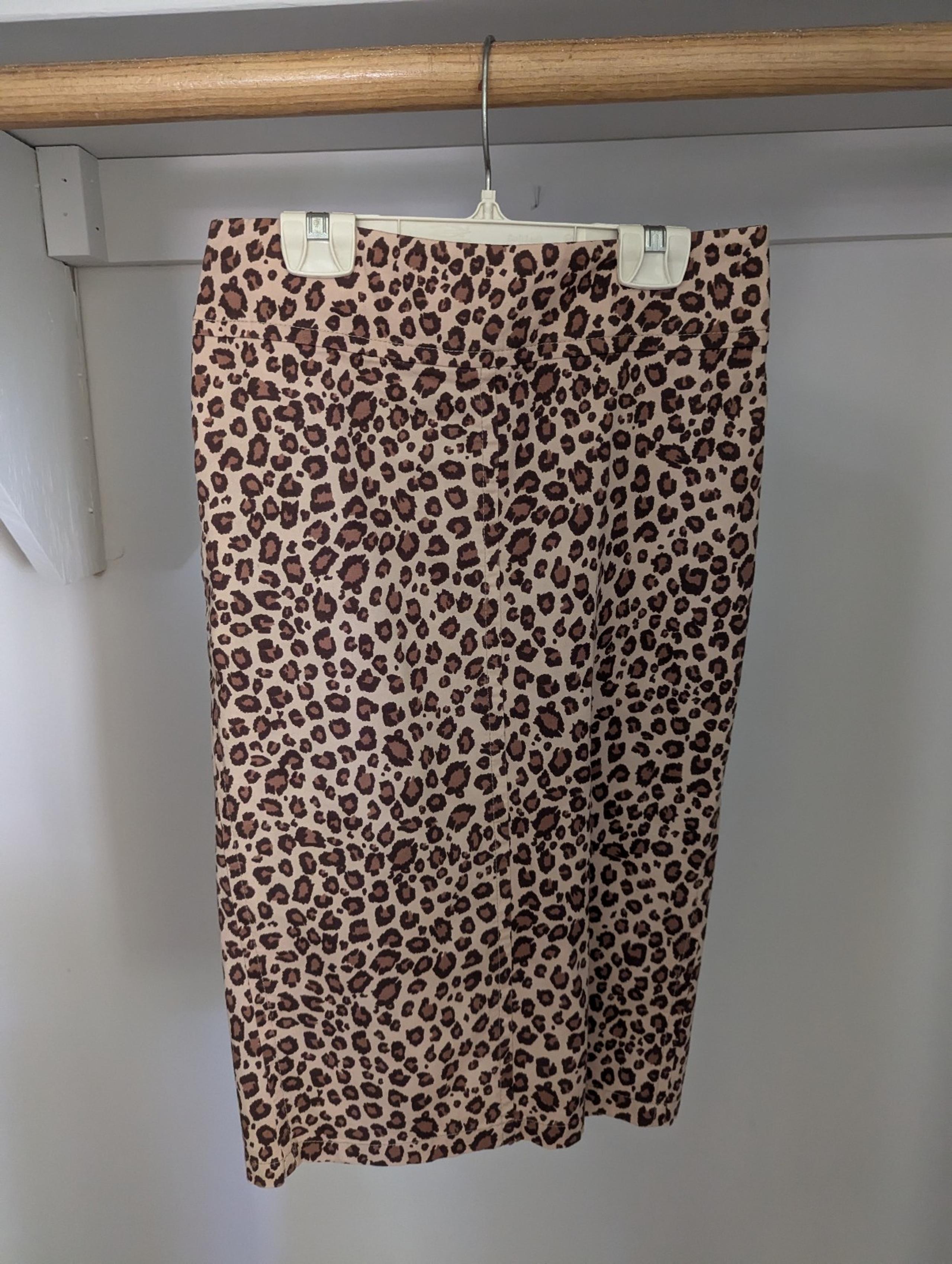 Women's H&M Leopard Print Tan/Brown Pencil Skirt Size 4