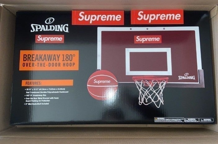 SUPREME/SPALDING BASKETBALL HOOP
