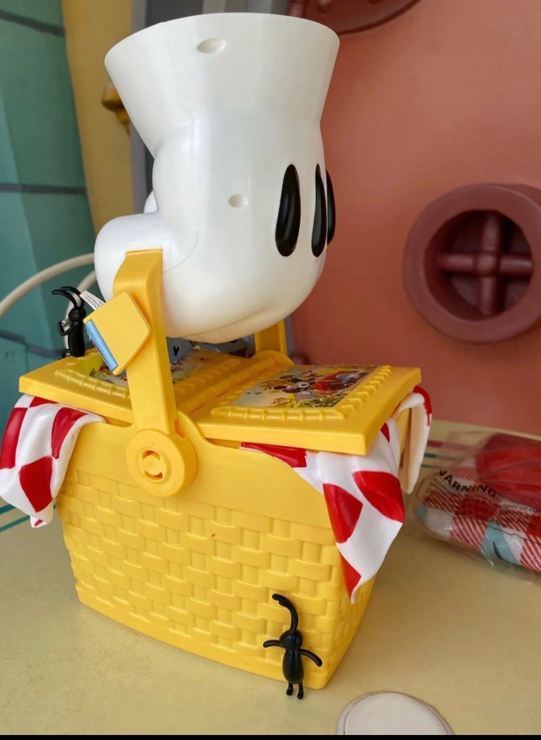 Disneyland ToonTown Mickey Mouse Hand