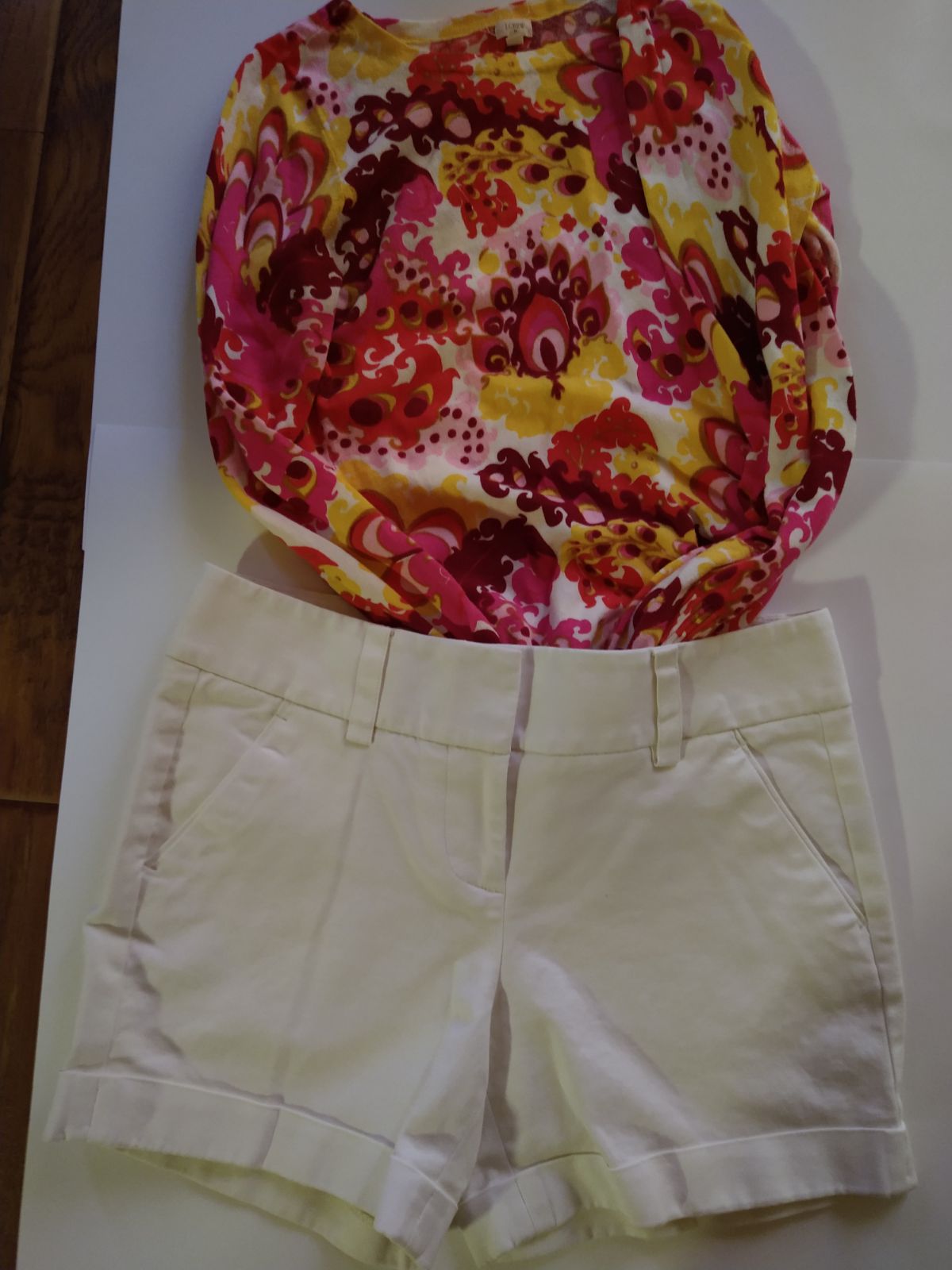 Vince camuto shorts sale
