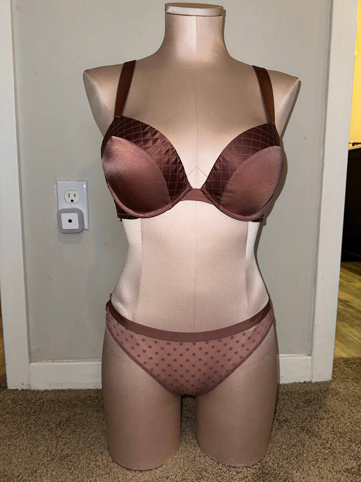 Very Sexy quilted set