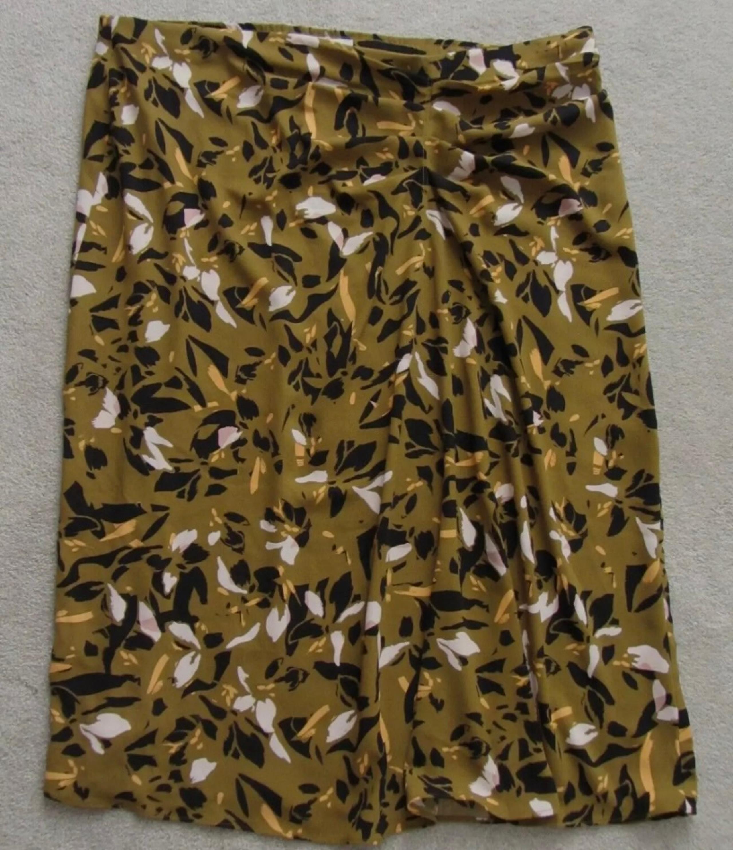 NWT Nine West Stretchy Petal Bunches Abstract Floral Midi Skirt Ruched XXL