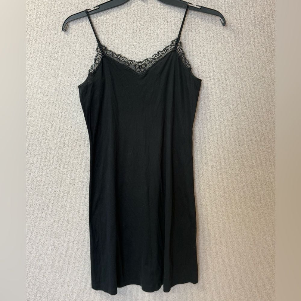 Hanro of Switzerland women size Small Black Lace Slip Up Dress nightgown black