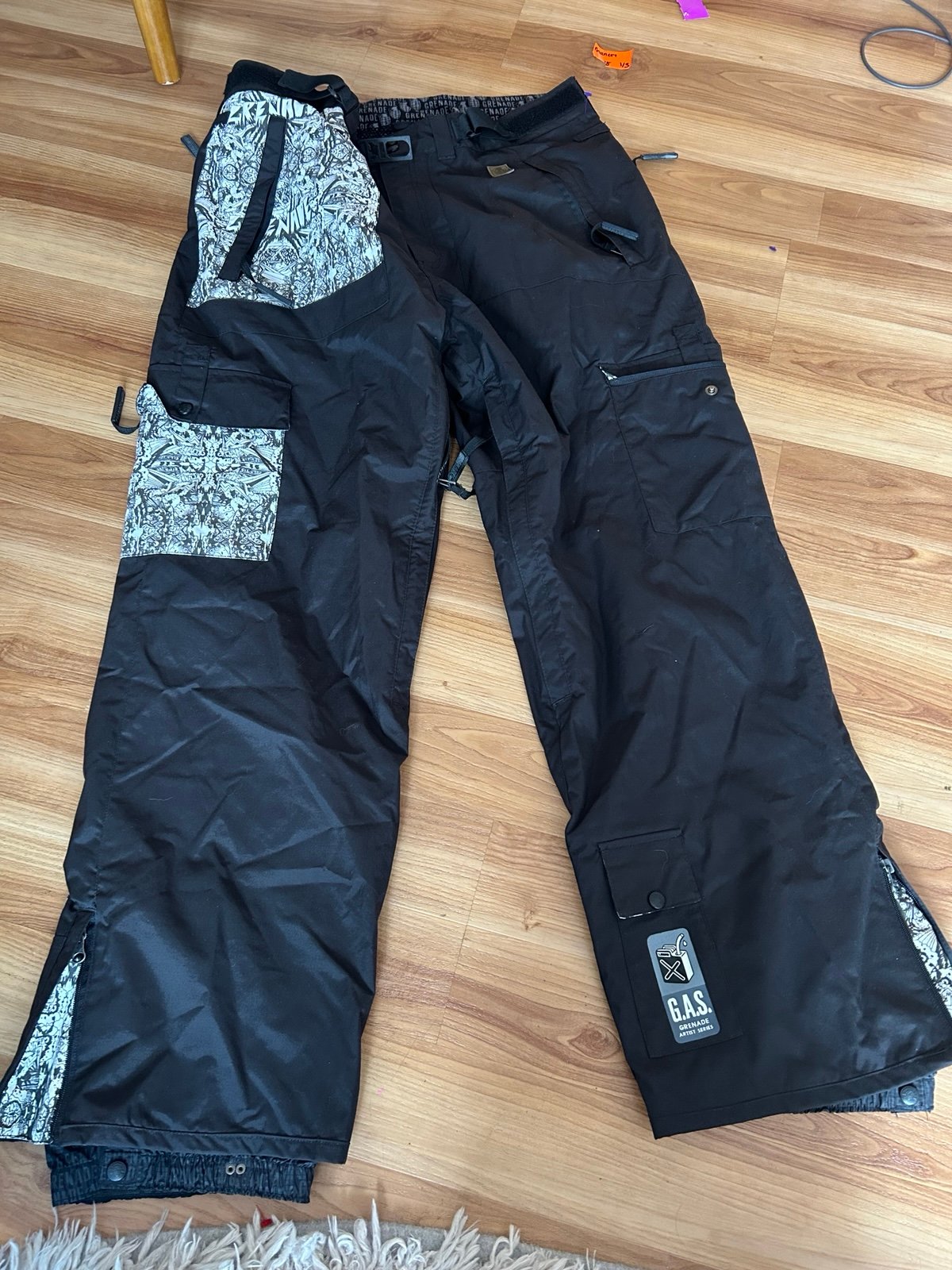 Grenade fatigue project men’s black white printed pants xl