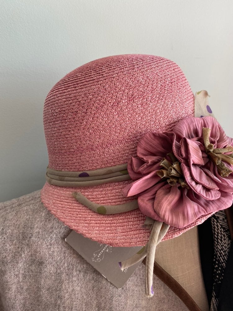 Vintage anthropologie hat