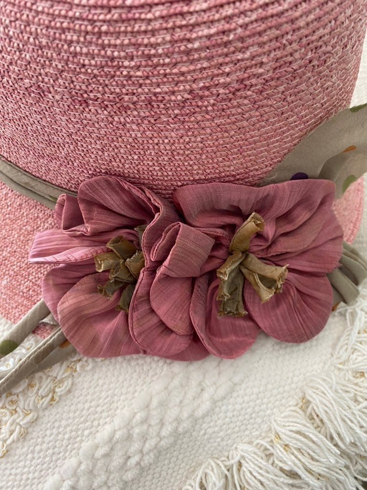 Vintage anthropologie hat