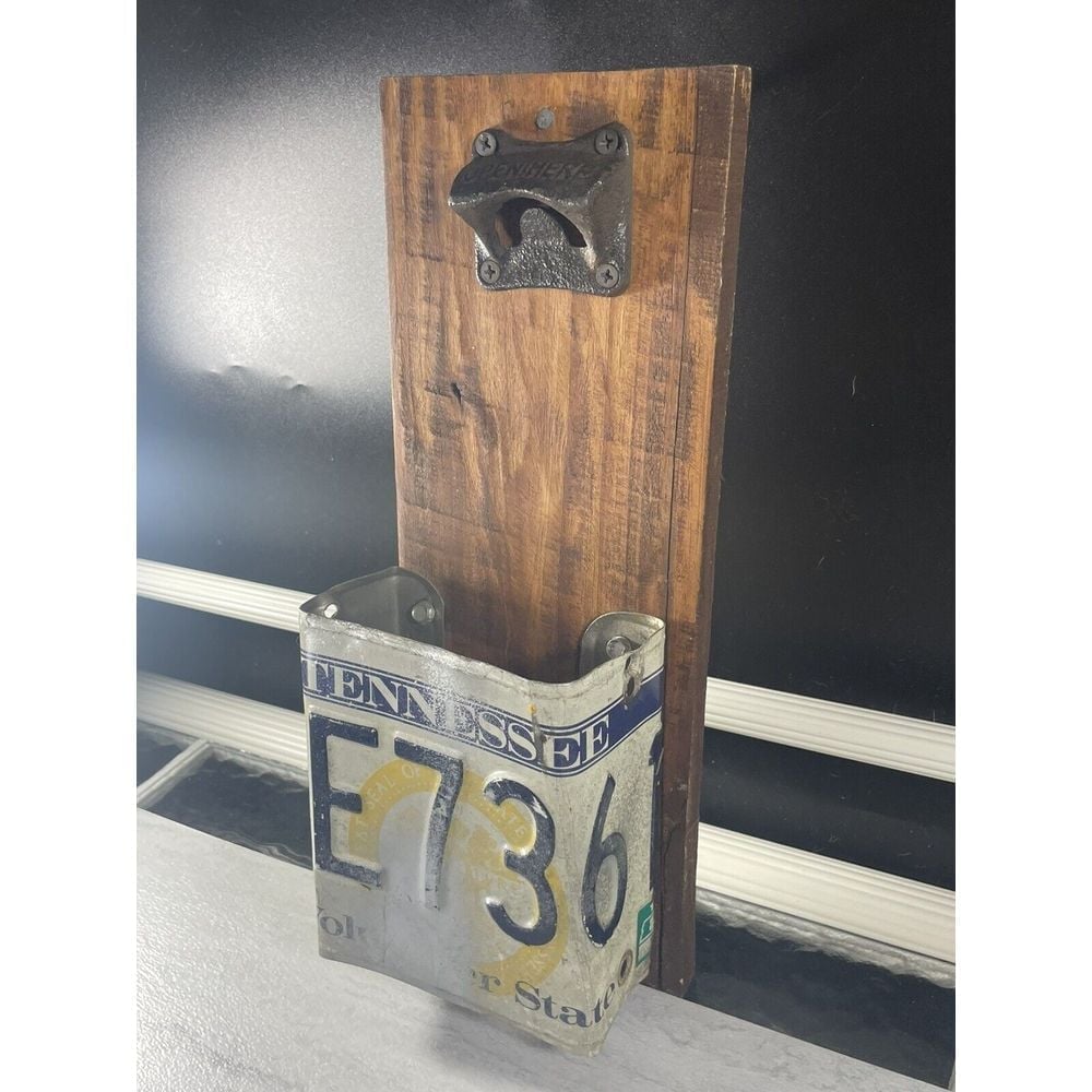 Vintage Tennessee License Plate Wood Wall Hanging Bottle Opener