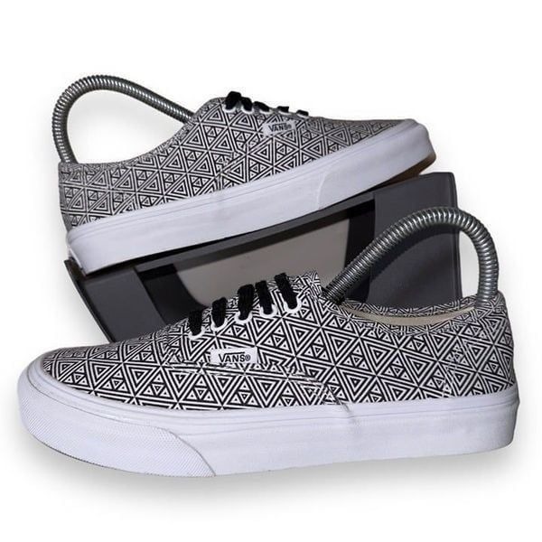 Vans Authentic Slim Skate Sneakers Geometric White / Black Women's 6.5