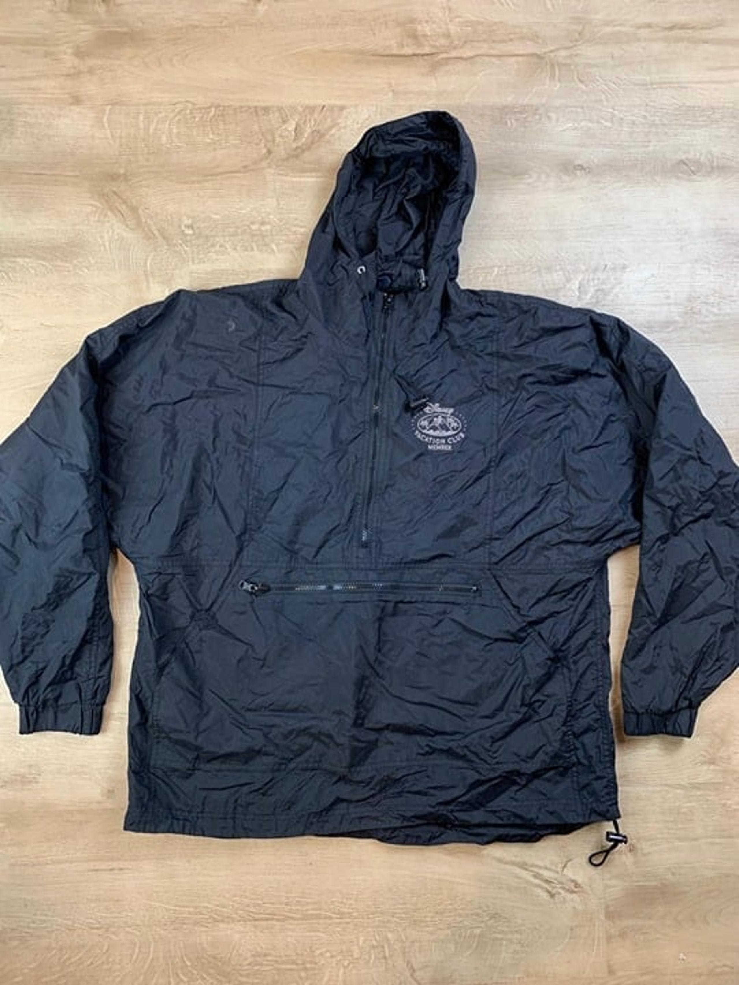Disney Vacation Club Member Black Pullover Jacket Medium M Hooded Windbreaker