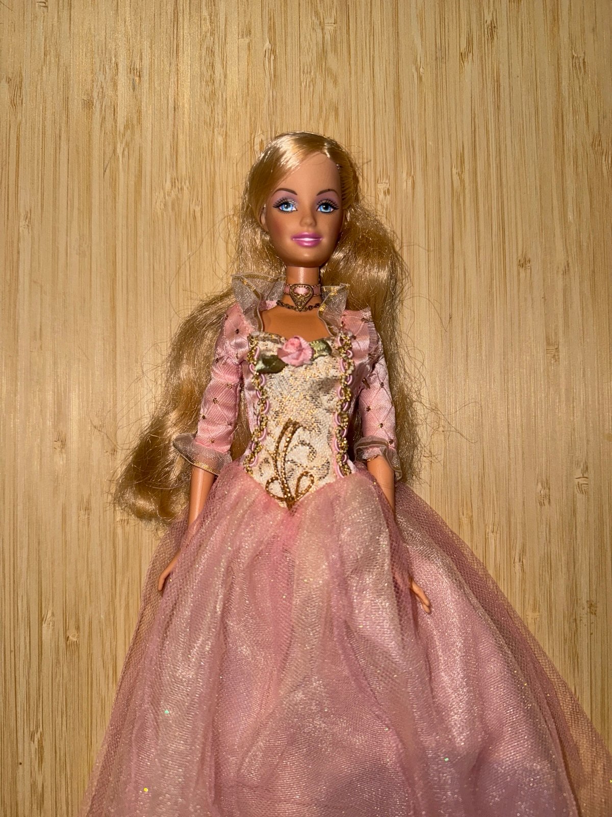 2004 TESTED+WORKING Barbie Princess and the Pauper Anneliese Doll