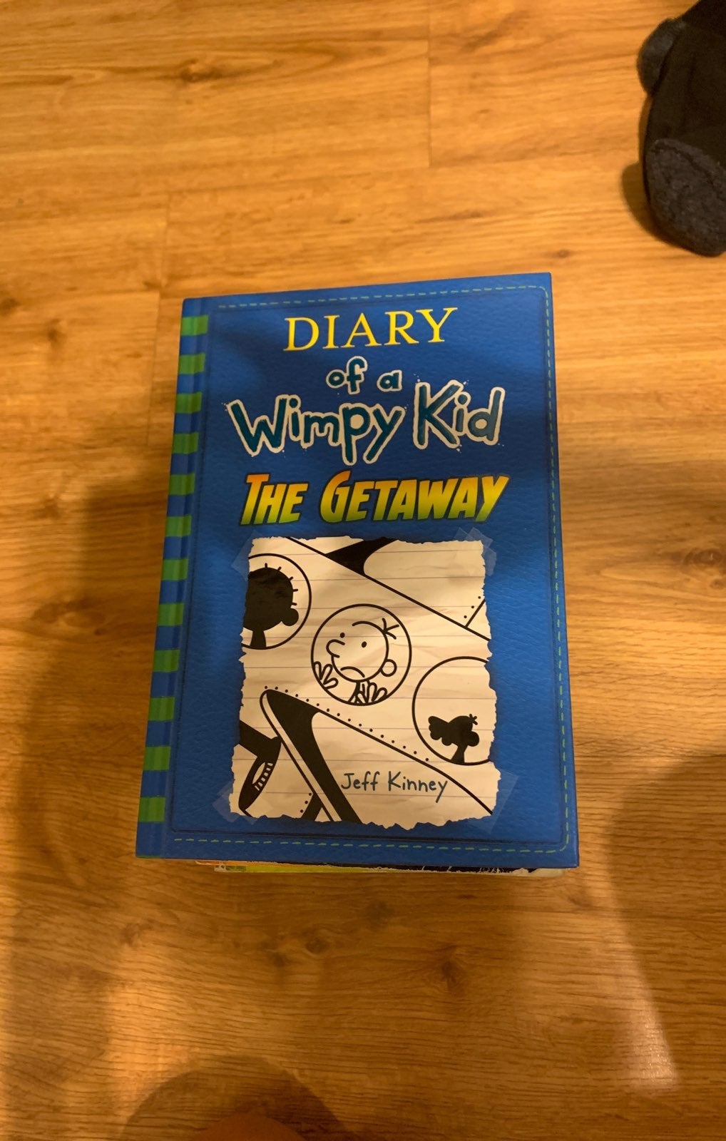 Full set of diary of a wimpy kid books