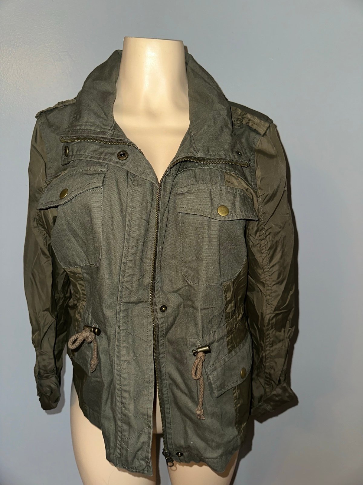 American rag olive green jacket