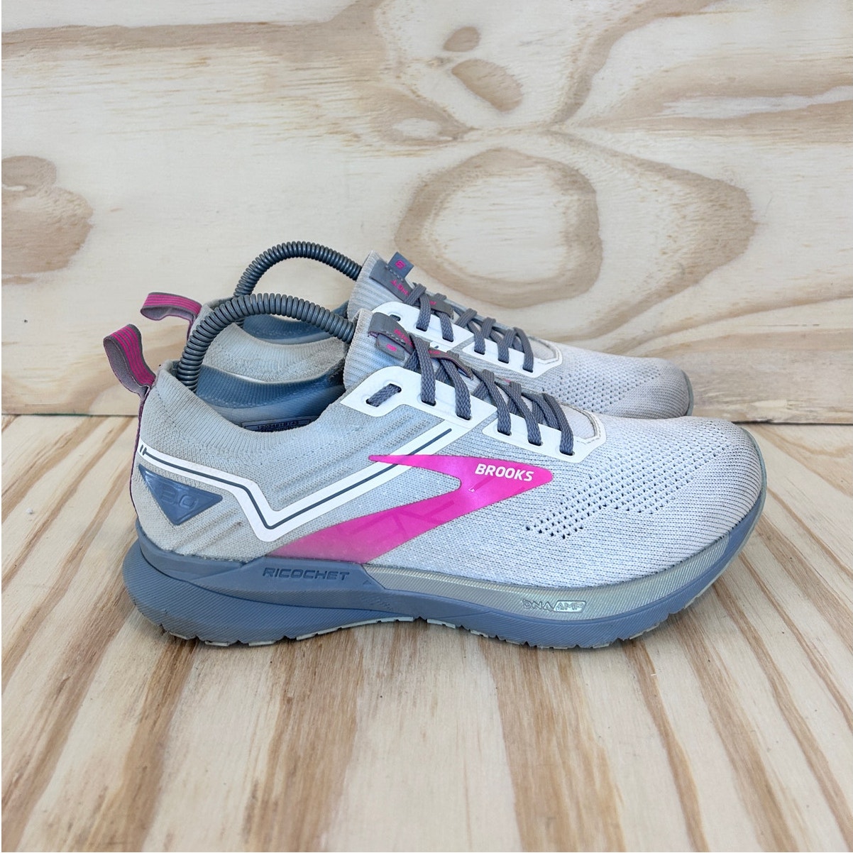 Brooks - Ricochet 3 - Running Shoes - Gray - Women's - 9(B) - 1203481B143