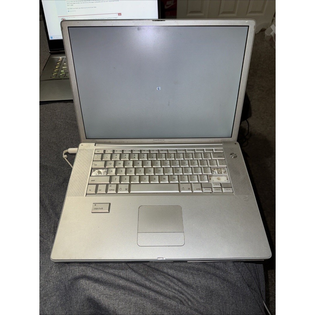 Apple PowerBook G4 15” A1106 No Charger/Battery/HD/Ram Tested To Power On