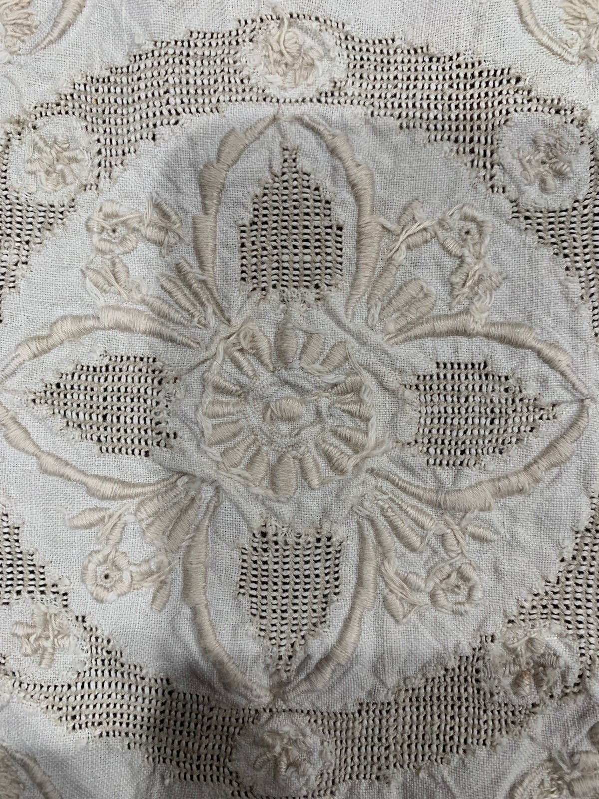 4 Linen appliqué squares/ napkins