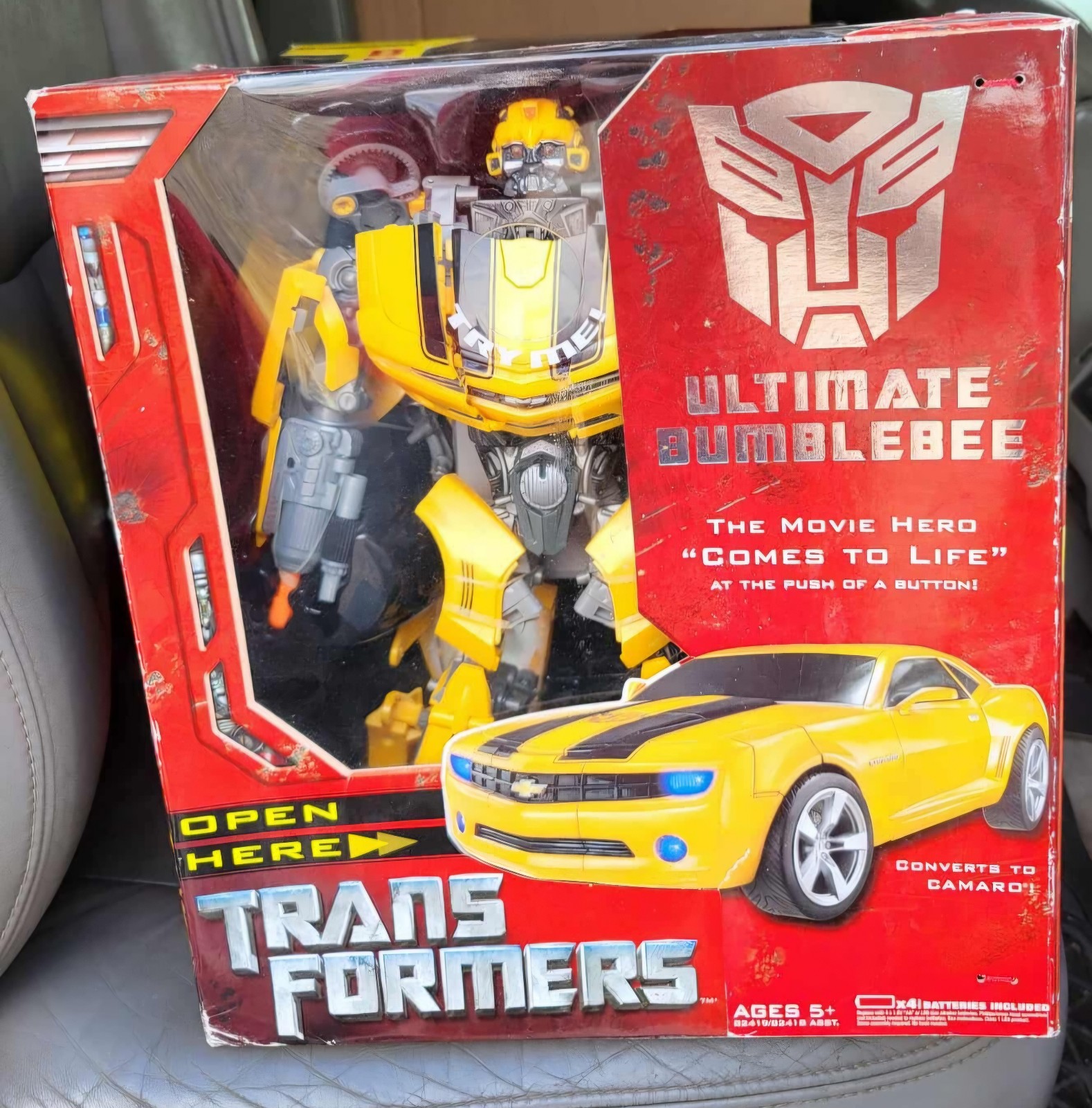 Transformers 2007 Movie Ultimate Bumblebee Camaro Electronic Action Sealed