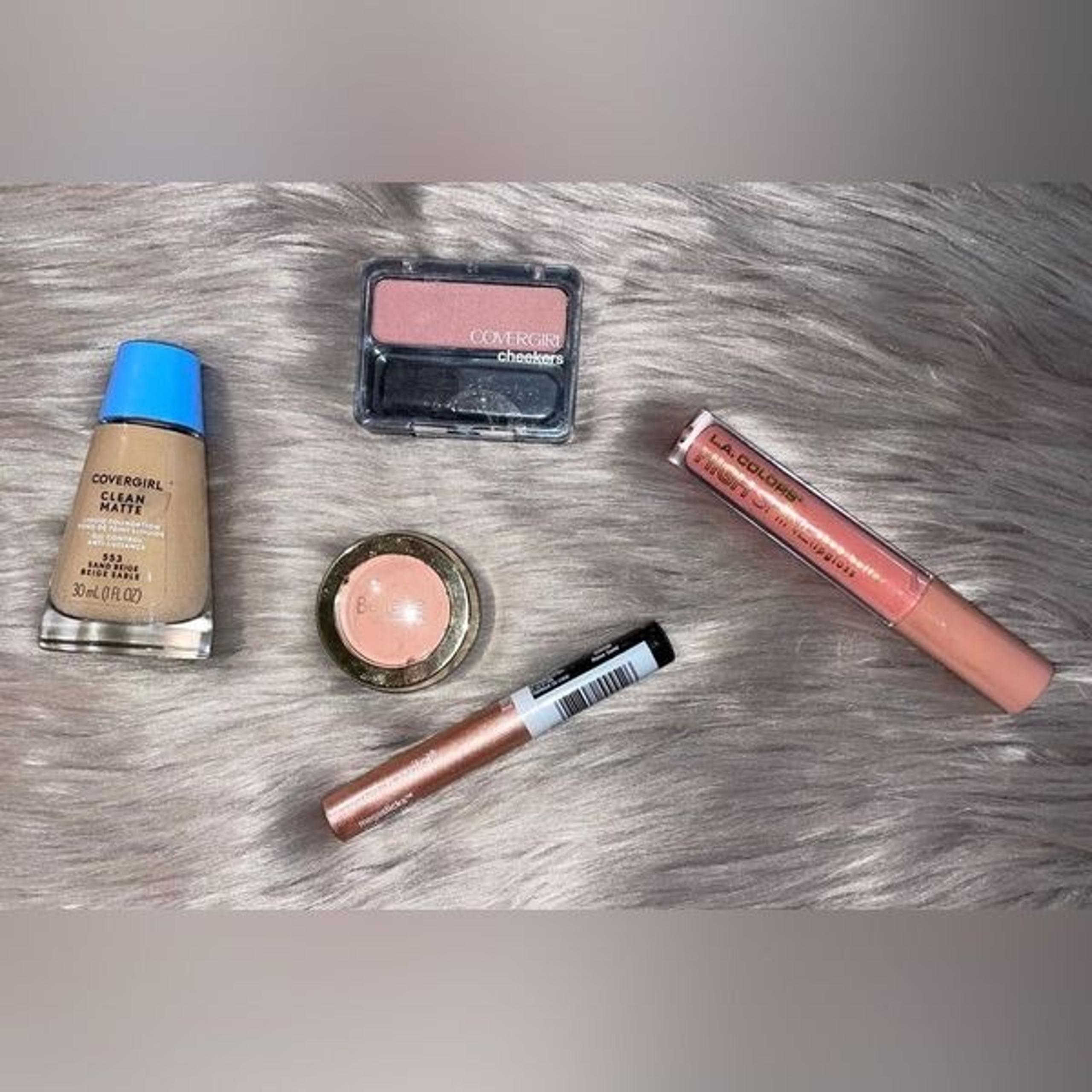 5 Piece Makeup Bundle- New